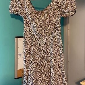 Tie-back, black flower dress